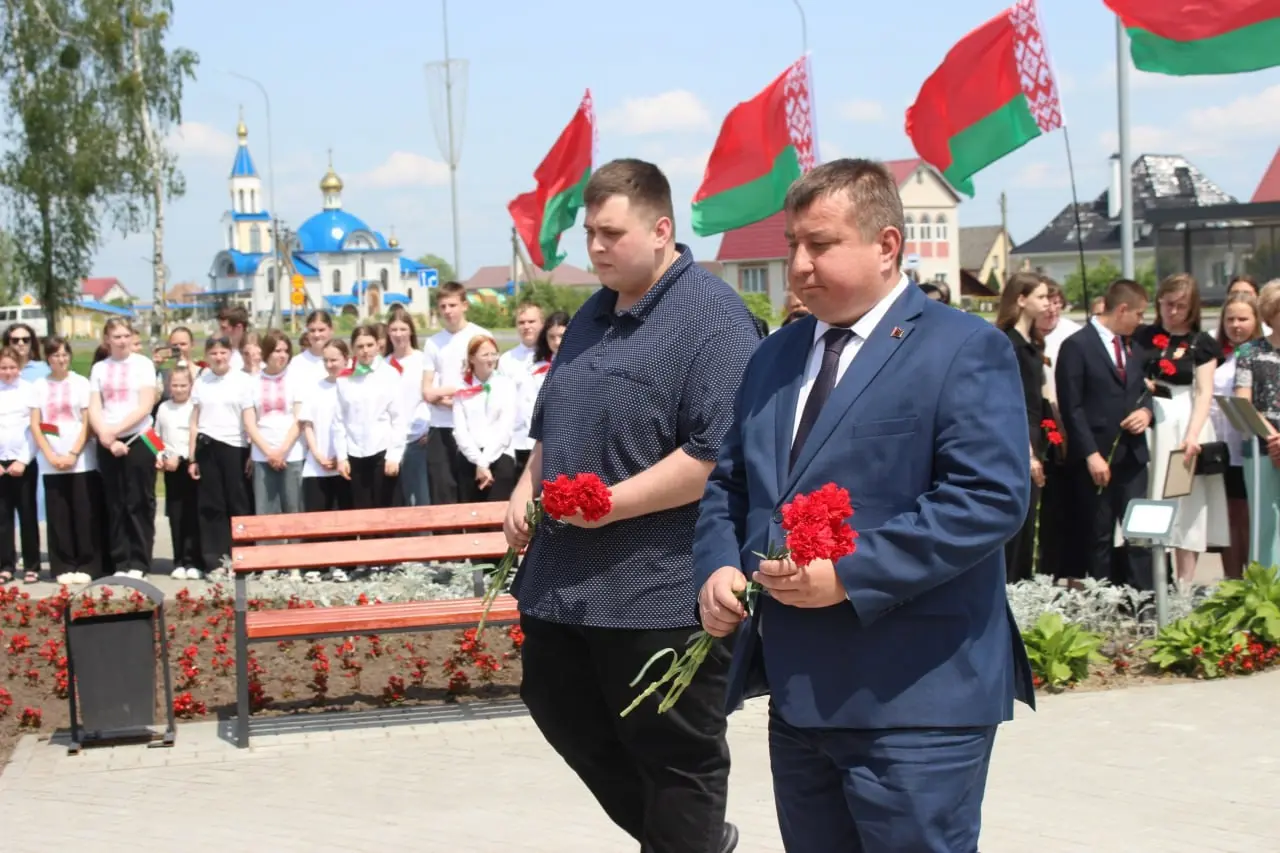 Делегация из Коломны наградила лауреатов патриотического конкурса в Беларуси Делегация из Коломны наградила лауреатов патриотического конкурса в Беларуси