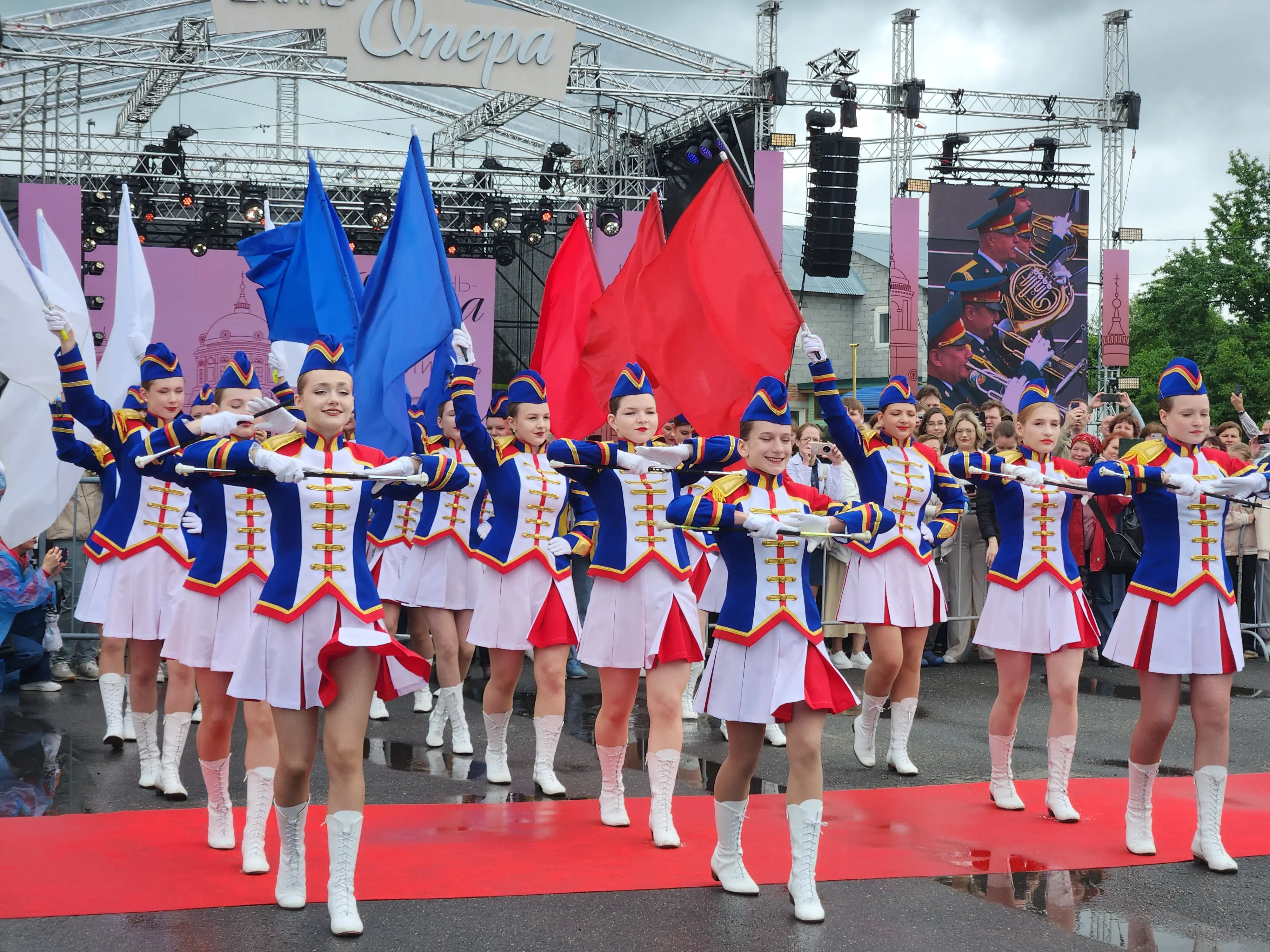 Концертная программа фестиваля в Шкинь собрала множество гостей