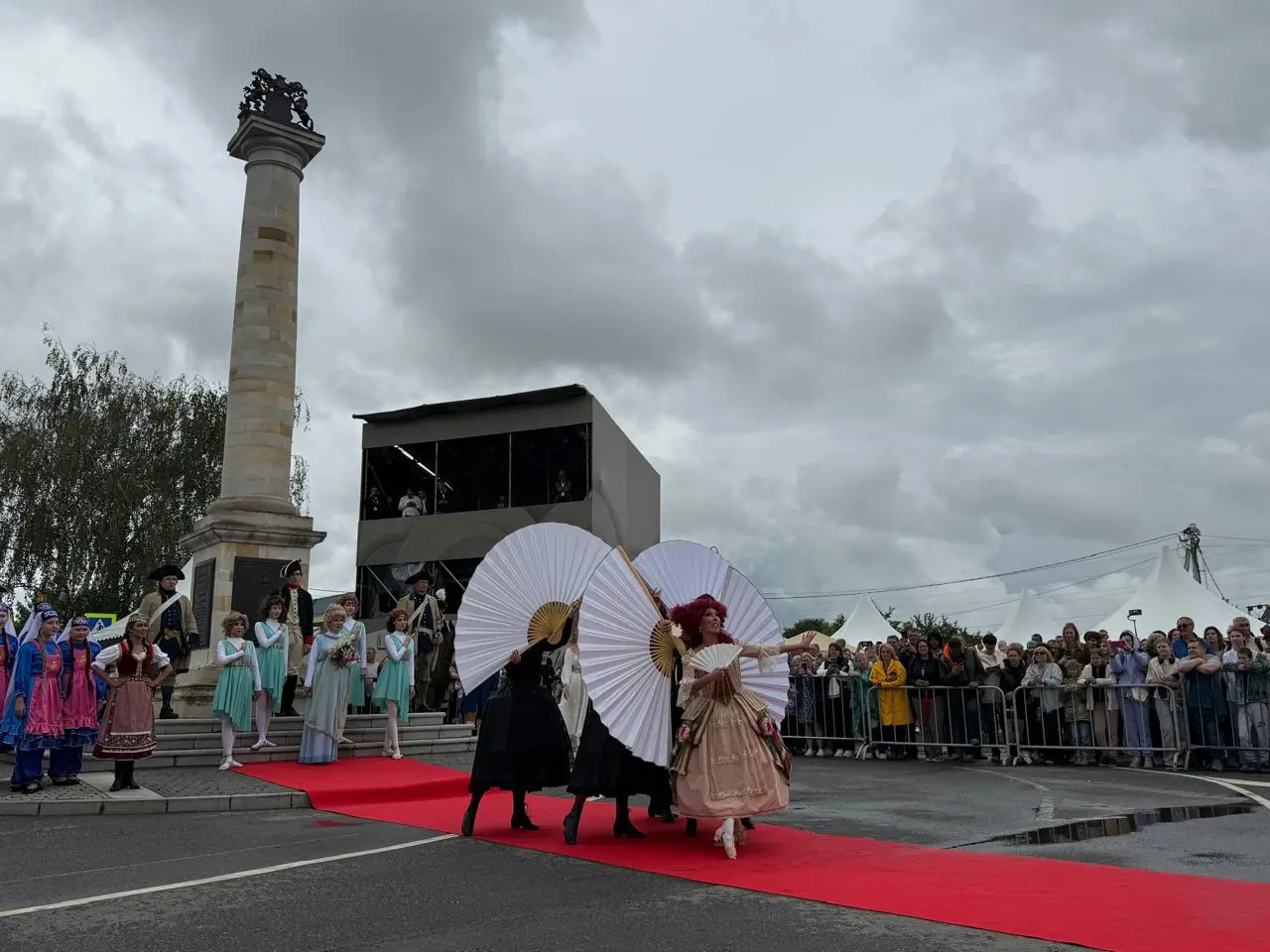 Концертная программа в Шкинь собрала множество гостей