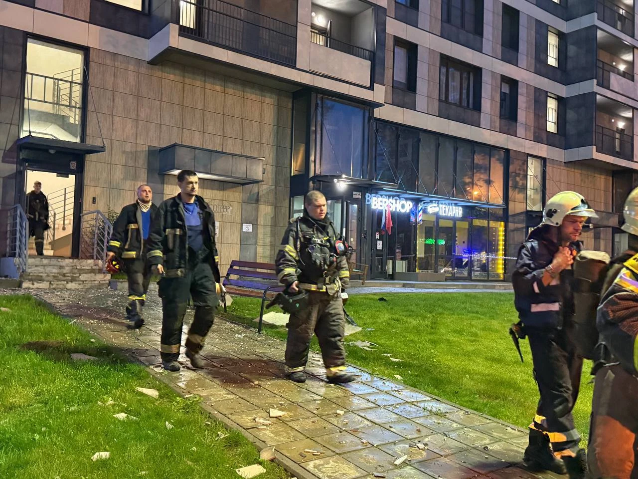 Беспилотник попал в жилой дом в Подмосковье
