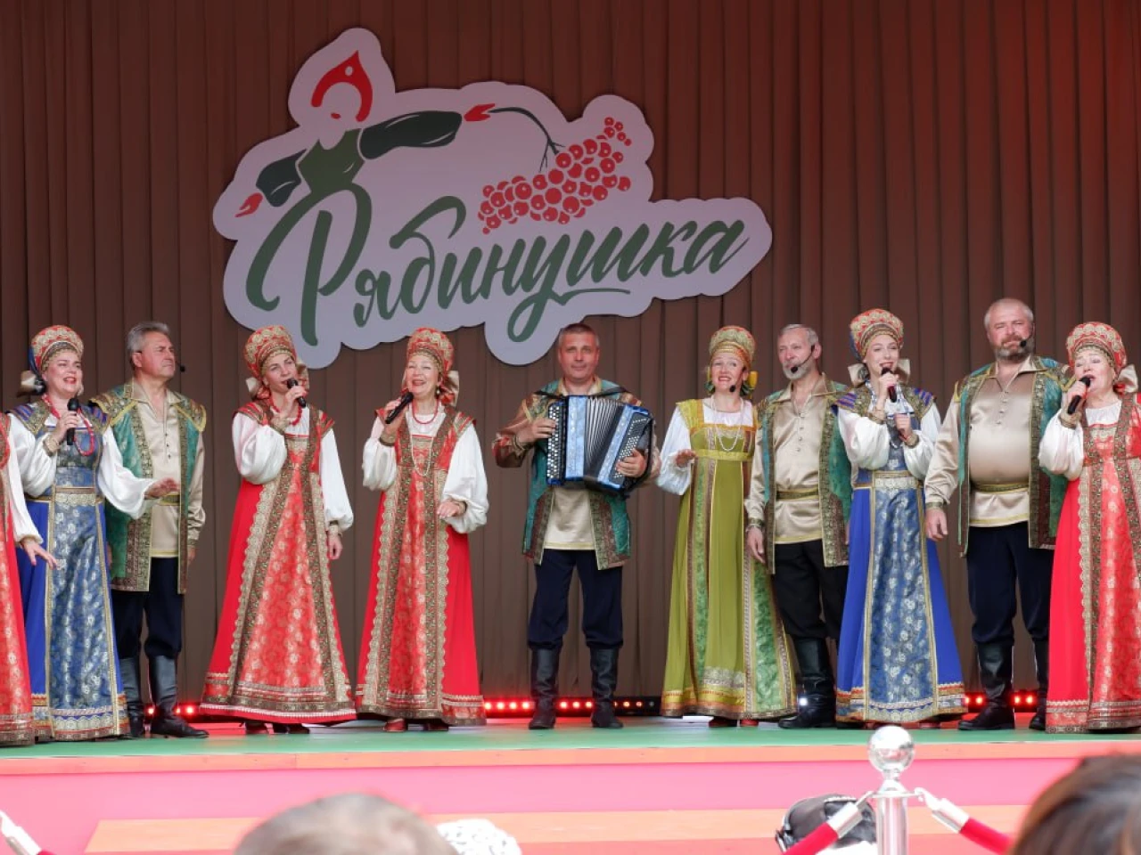 В Коломне открылся семейный фестиваль «Рябинушка»