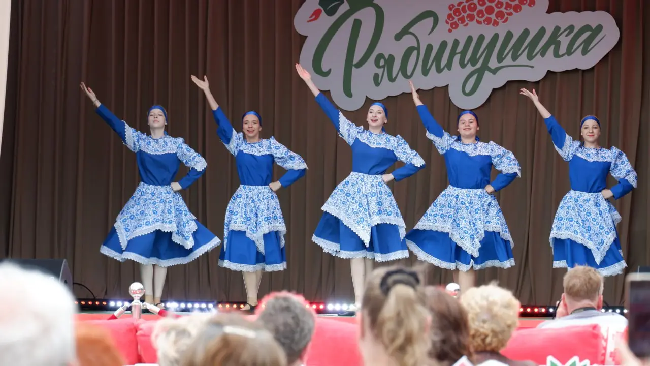 В Коломне открылся семейный фестиваль «Рябинушка»