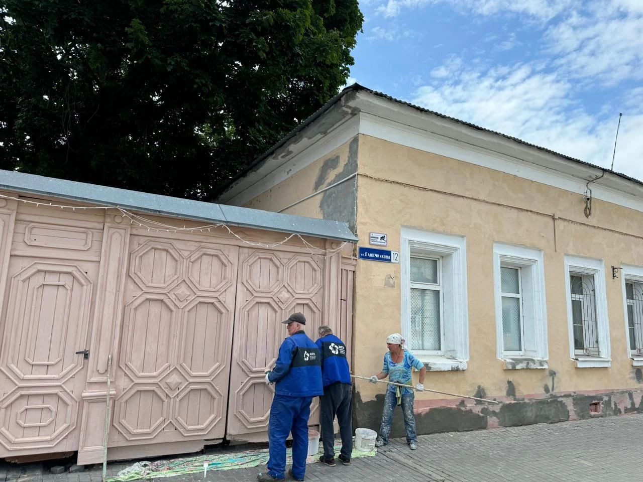 Фасад дома обновили в Старой Коломне