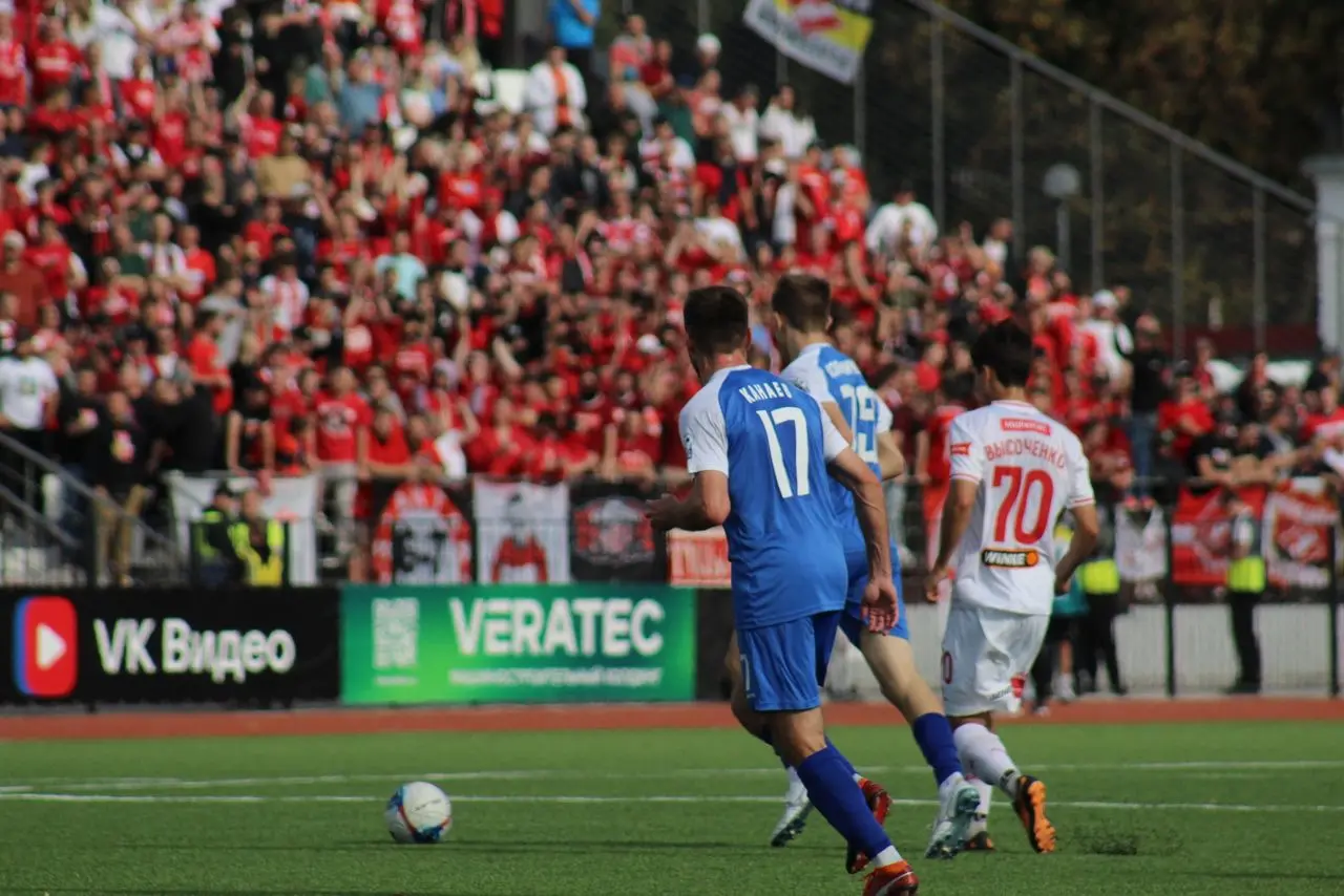 Более 3000 болельщиков посмотрели матч между ФК «Коломна» и «Спартак-2»