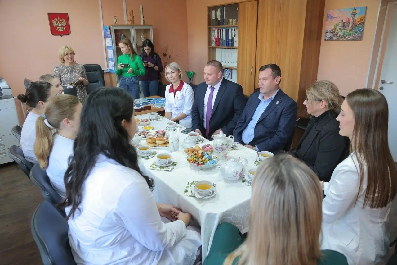 Более 60 врачей и 70 специалистов приступили к работе в Коломенской больнице Более 60 врачей и 70 специалистов приступили к работе в Коломенской больнице