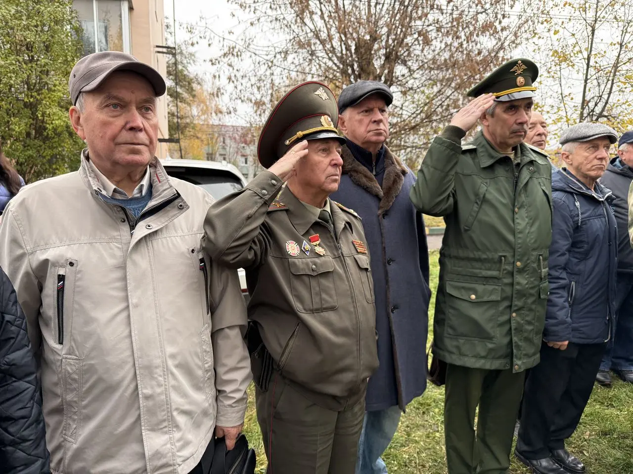 Информационную доску в честь летчика-космонавта Михаила Тюрина открыли в Коломне Информационную доску в честь летчика-космонавта Михаила Тюрина открыли в Коломне