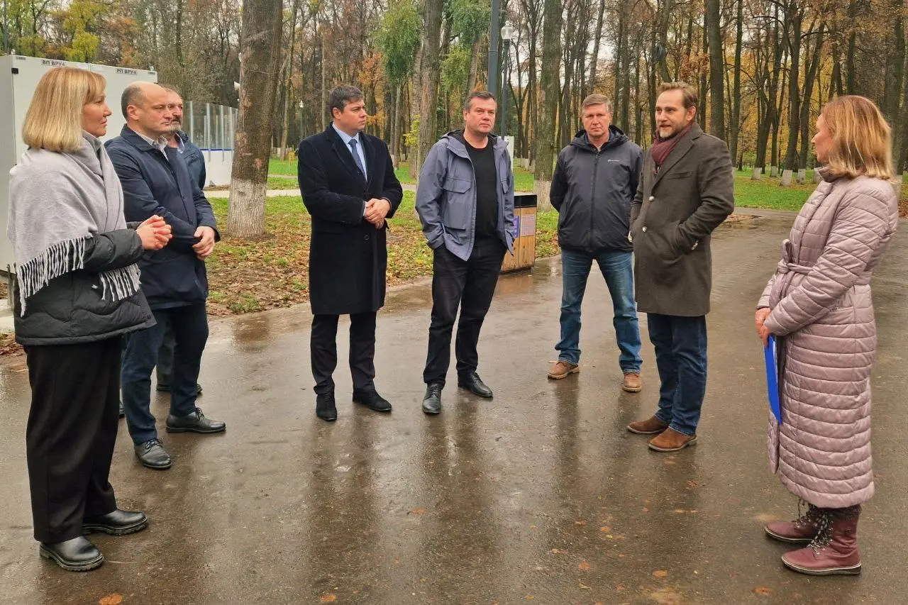 В Коломне проверили готовность парков к зимнему сезону В Коломне проверили готовность парков к зимнему сезону