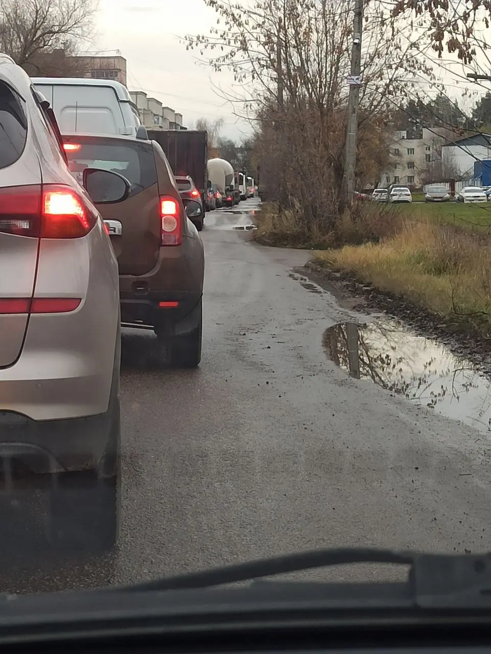 Движение по Щуровскому мосту перерыто. Весь микрорайон встал в пробке