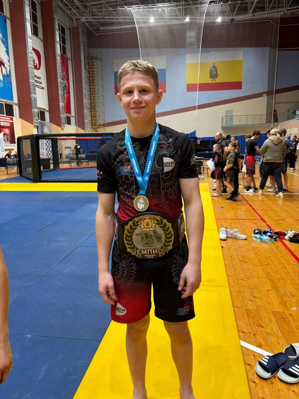 Ученик коломенской школы стал победителем турнира по ММА в Рязани