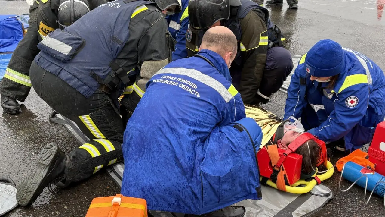 В Коломне прошли масштабные учения экстренных служб по ликвидации последствий ДТП В Коломне прошли масштабные учения экстренных служб по ликвидации последствий ДТП