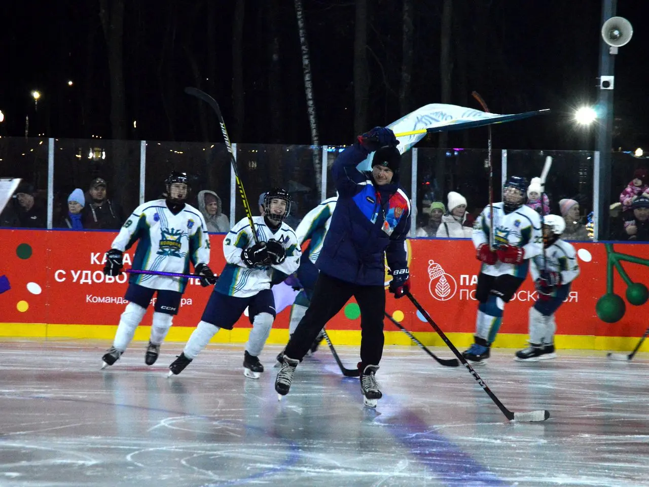 В парке Мира стартовал новый сезон массовых катаний
