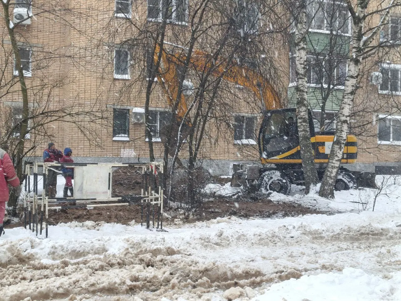 Жилые дома в Голутвине остались без горячей и холодной воды