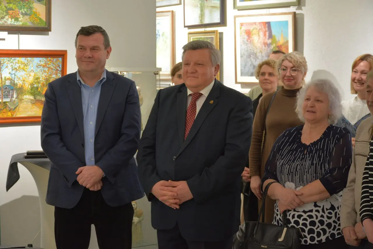 В Коломне открылась выставка Наталии Овсиенко &laquo;Молитва, звучащая в глине. Оптинские старцы&raquo;