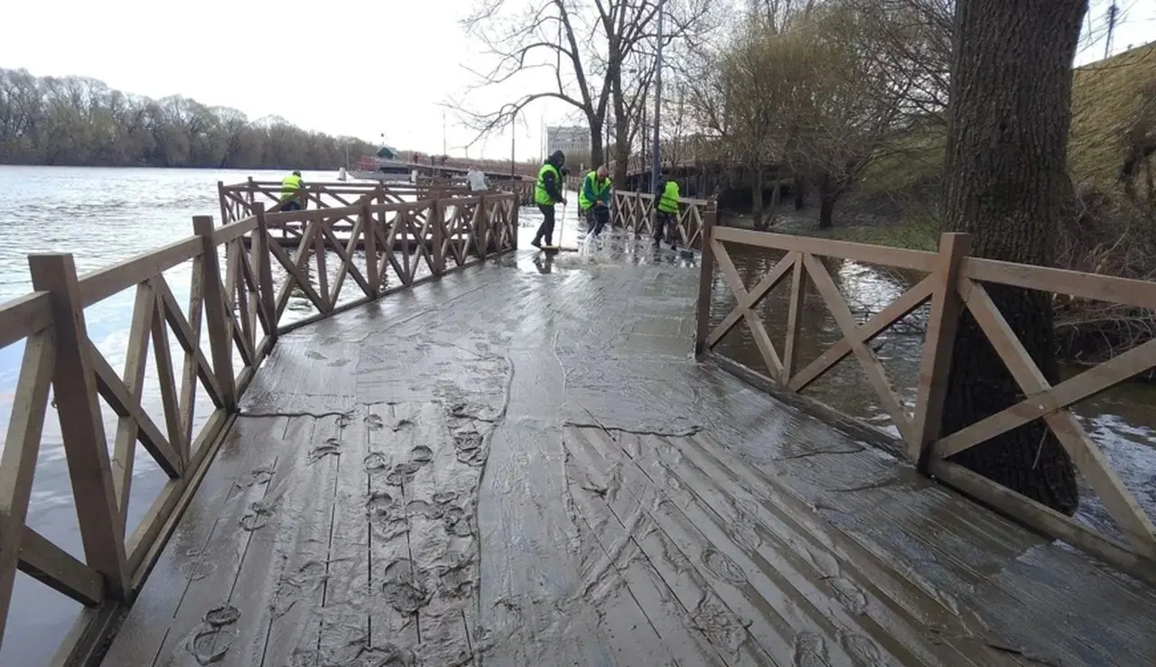 В Коломне привели в порядок Москворецкую набережную после паводка